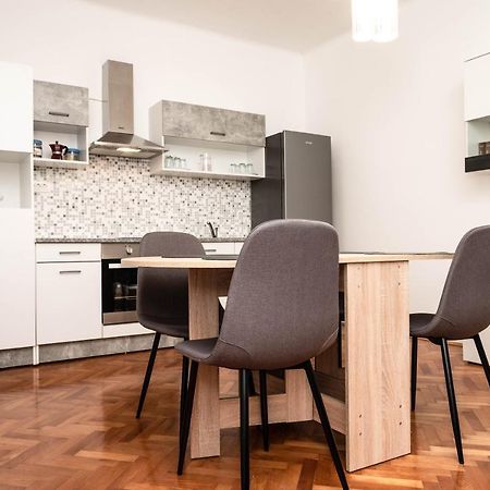 Apartment Marta Raša Buitenkant foto