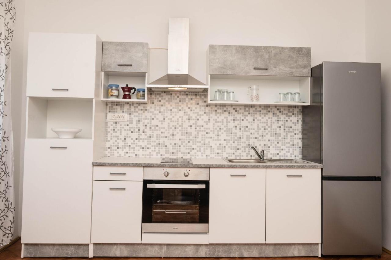Apartment Marta Raša Buitenkant foto