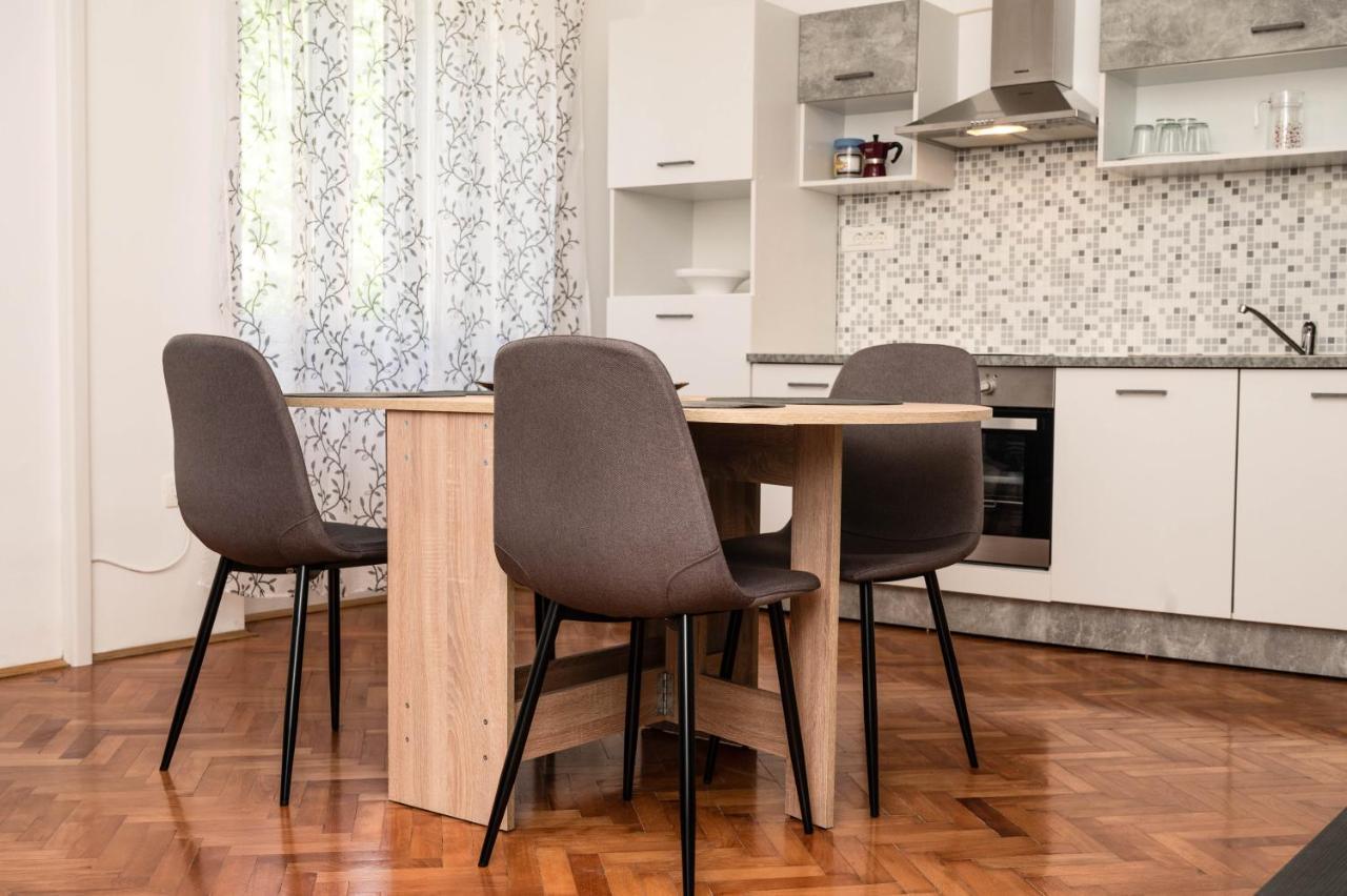 Apartment Marta Raša Buitenkant foto