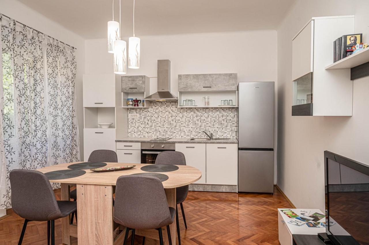 Apartment Marta Raša Buitenkant foto